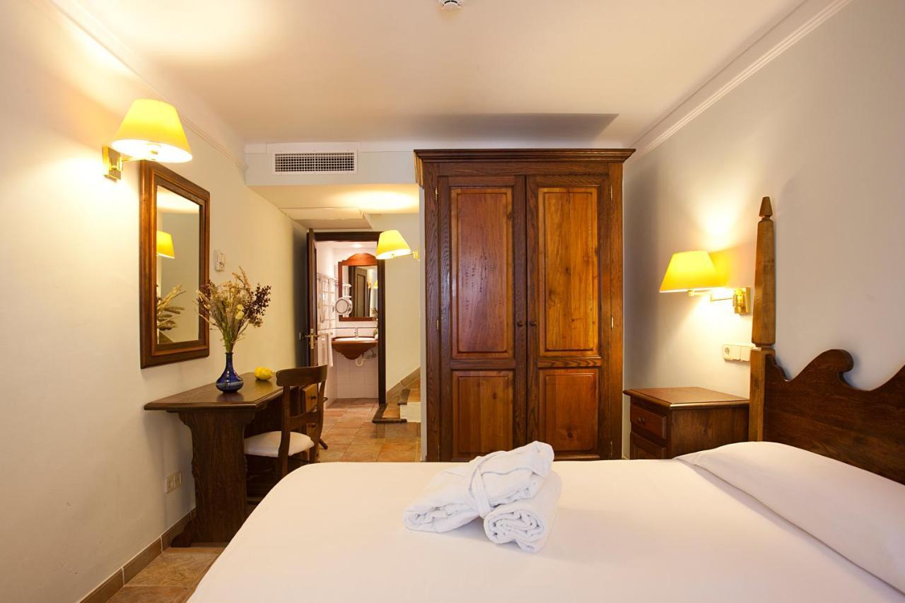 Hotel Cala Sant Vicenc - Adults Only Кала-Сан-Висенте Экстерьер фото